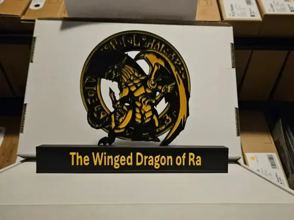 Yu-Gi-Oh Der geflügelte Drache des Ra Display!