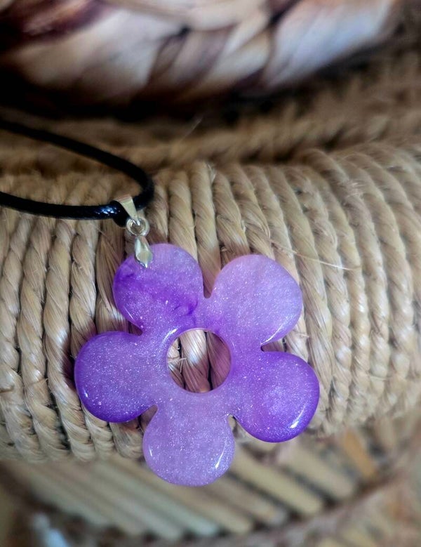 collier fleur rose pâle/violet