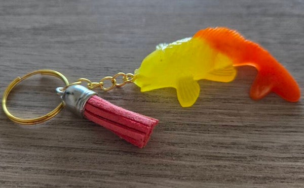 porte clés koï rouge et jaune