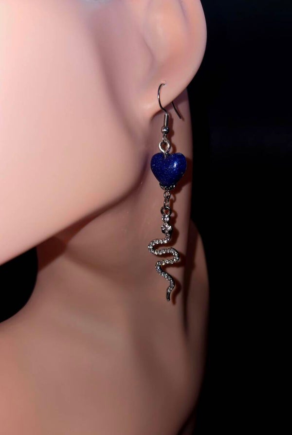 Boucles d’oreilles coeur/serpent