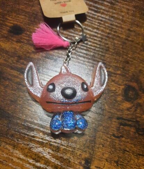 porte clès stitch rose et pailleté bleu