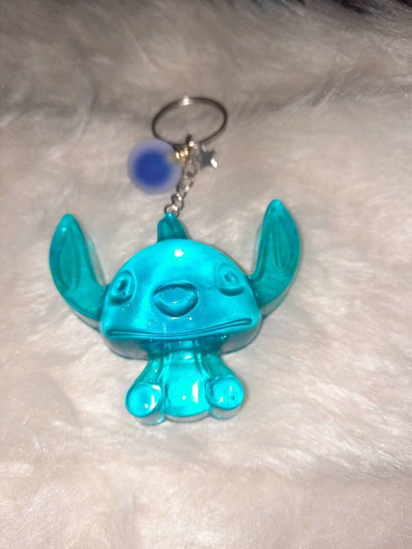 Porte clés Stitch bleu transcluside