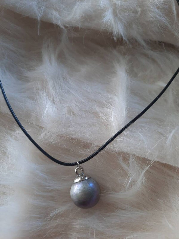 collier petite boule couleur caméléon