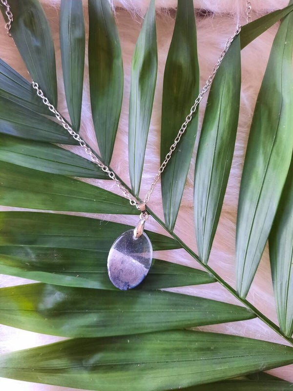 Collier pendentif goutte