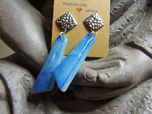 boucles d'oreilles géométriques bleues