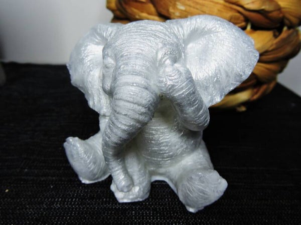 éléphant gris clair
