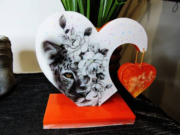 coeur sur socle léopard