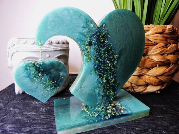 coeur sur socle vert /doré