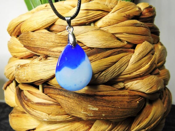 collier  goutte bleu et blanc