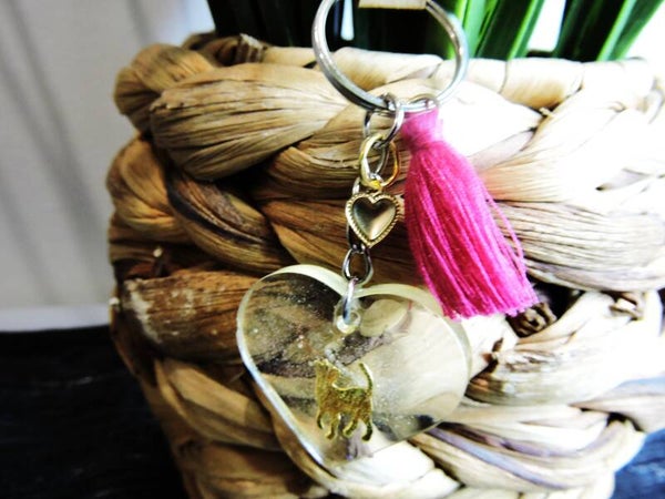 porte clés coeur transparent + chat doré
