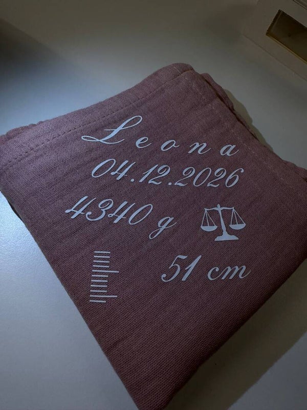 Personalisiertes Musselin Tuch zur Geburt – Babydaten Tuch mit Name, Geburtsdatum, Gewicht & Größe – Geschenk zur Geburt
