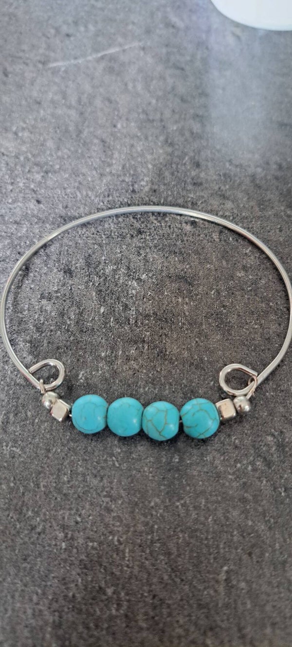 Bracelet en Fil d'aluminium et pierre de Turquoise