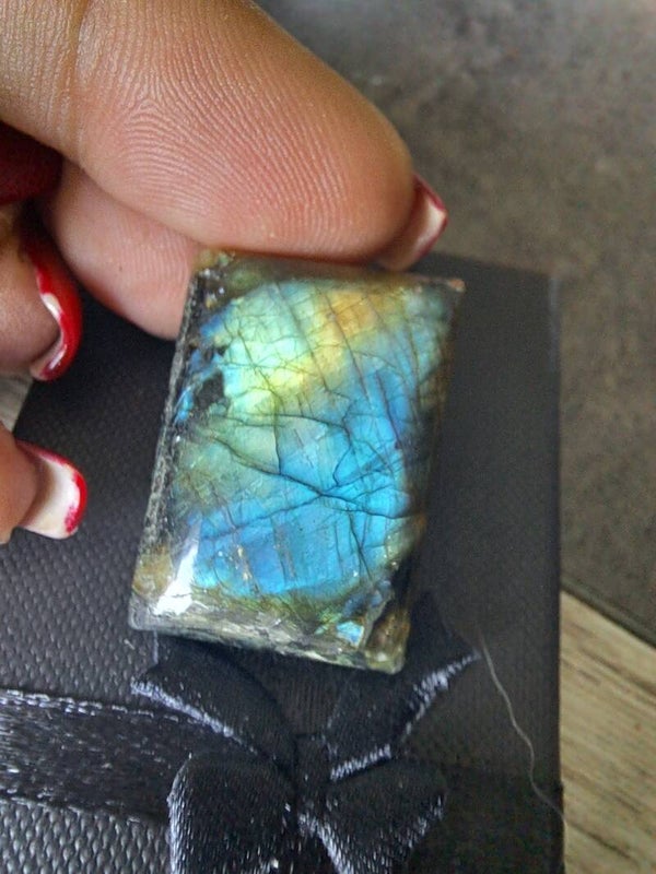 Pierres en Labradorite