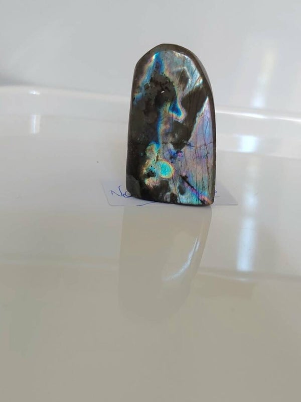 Pierre polie Labradorite