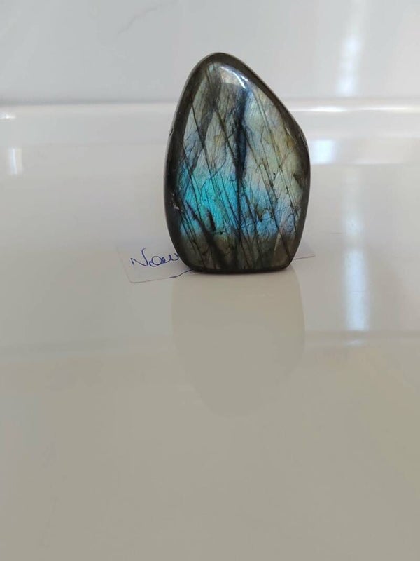 Pierre polie de Labradorite