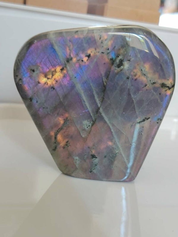 Pierre polie en Labradorite