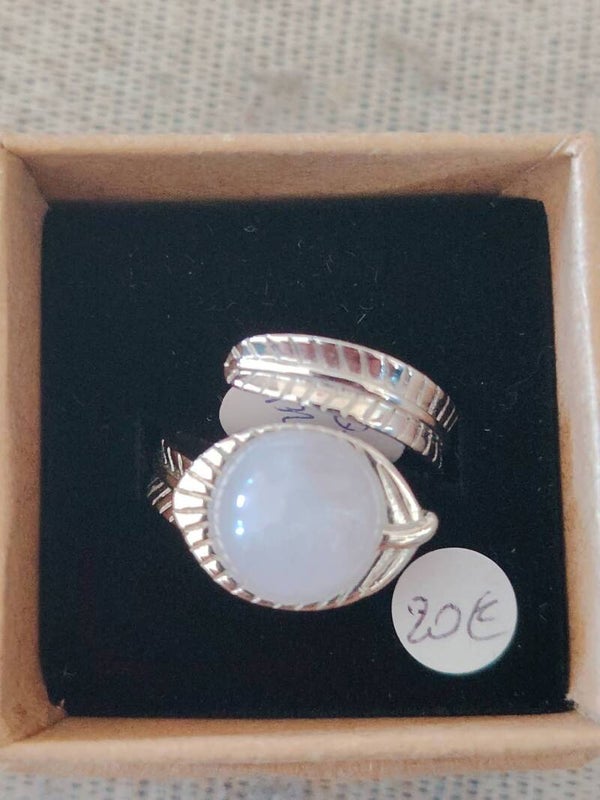 Bague réglable en Quartz Blanc