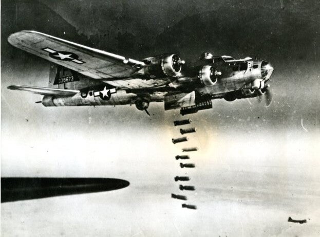 Flying Fortress B-17G Bombs Away