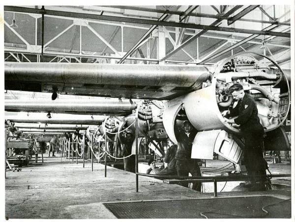 De Junkers Ju 88 in de montagefabriek (Persfoto, PK-Aufname, Pressphoto)