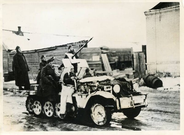 Lichte Duitse Flak op halftrack (2 feb 1943)