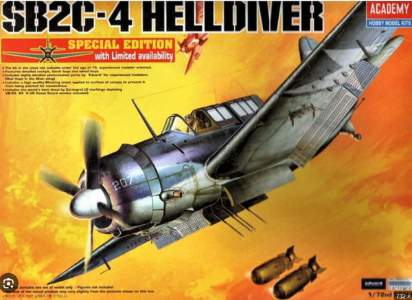 SB2C-4 Helldiver 1/72 Academy