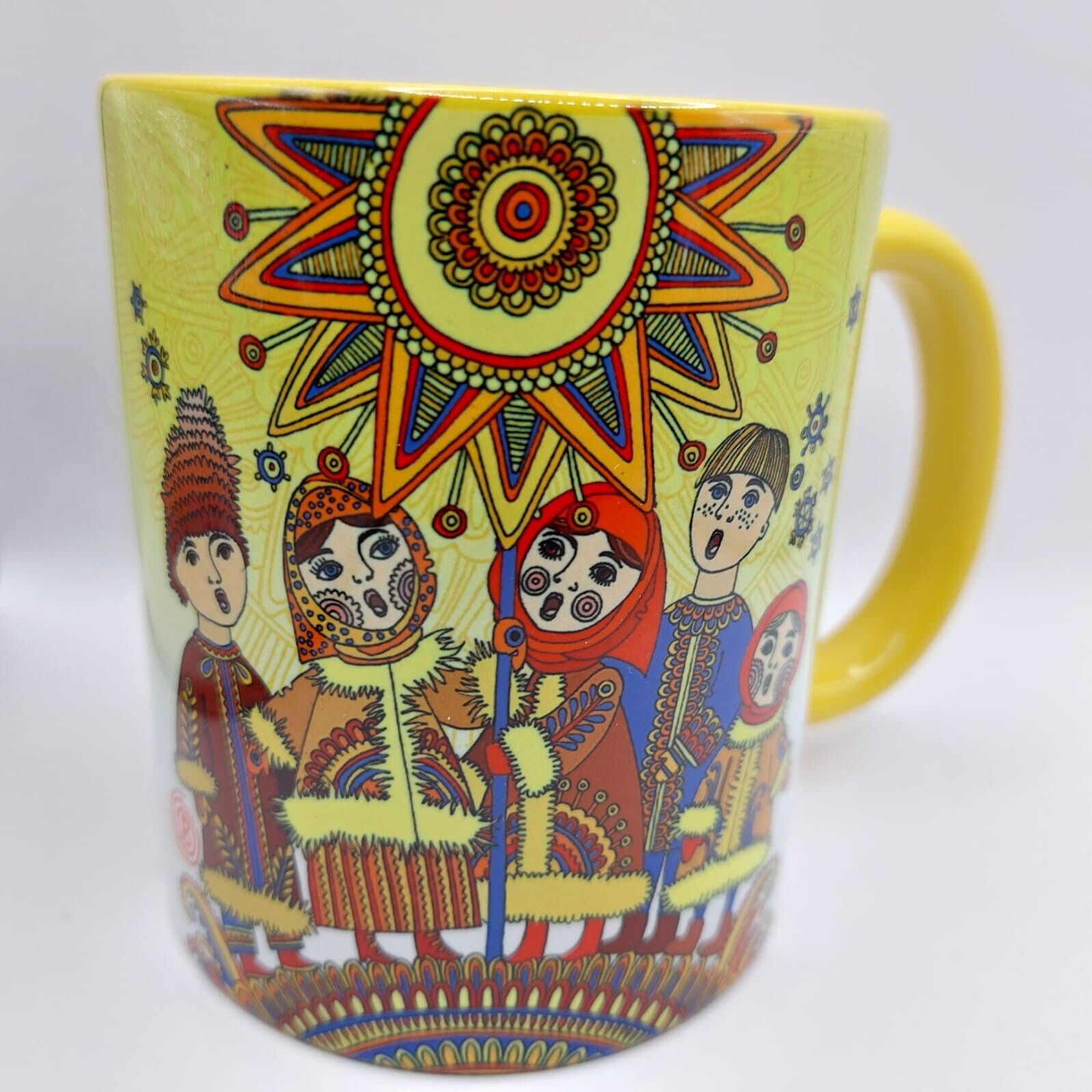 Gele Oekraïense Familie Mok