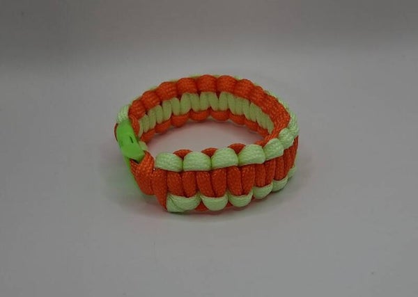 Paracord Armband - Glow Strike