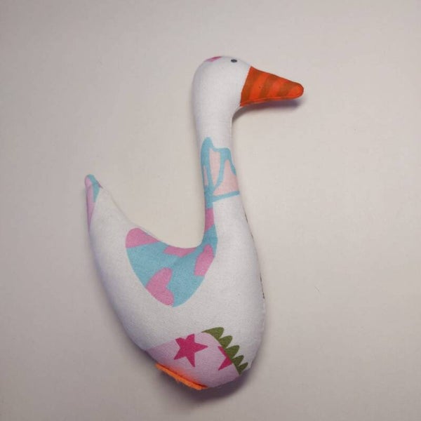 Stoffen Gansje met Kleurrijk Patroon