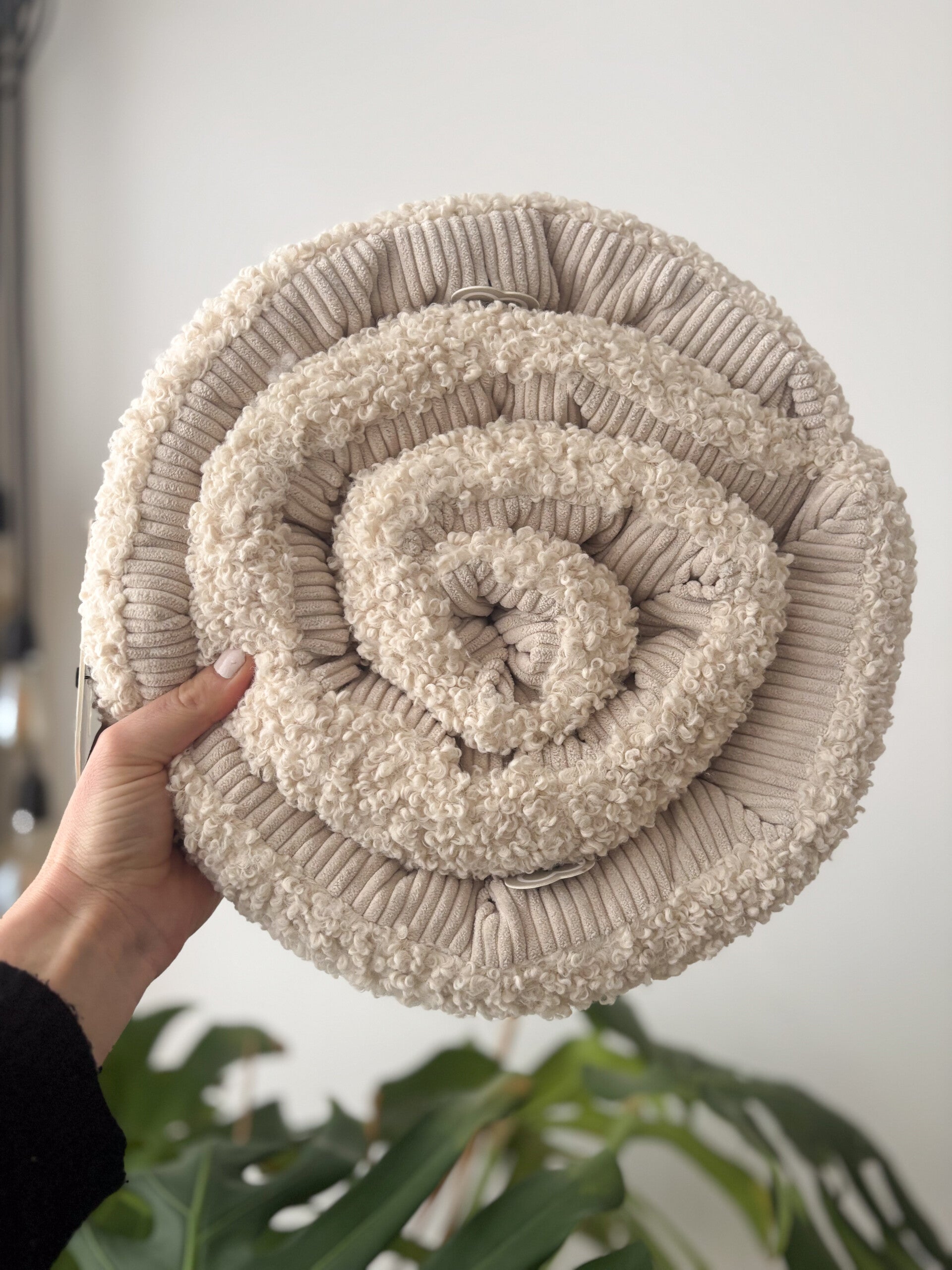 District 70 - Swirl | Snuffelrol