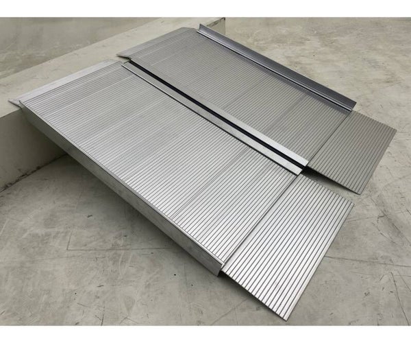 Oprijplaat aluminium 400kg lengte 600 mm x breedte 760 mm inklapbaar MW Tools