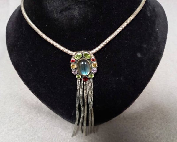 Collier met hanger van labradoriet en andere stenen