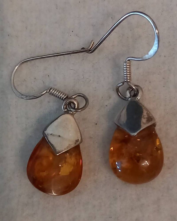 Barnsteen  oorhangers met zilver