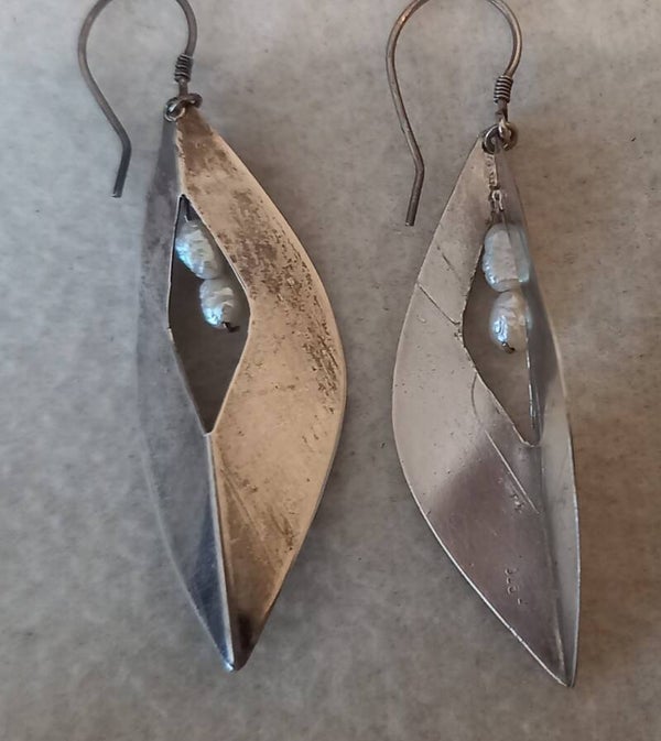 Oorhangers van zilver met zoetwater parels