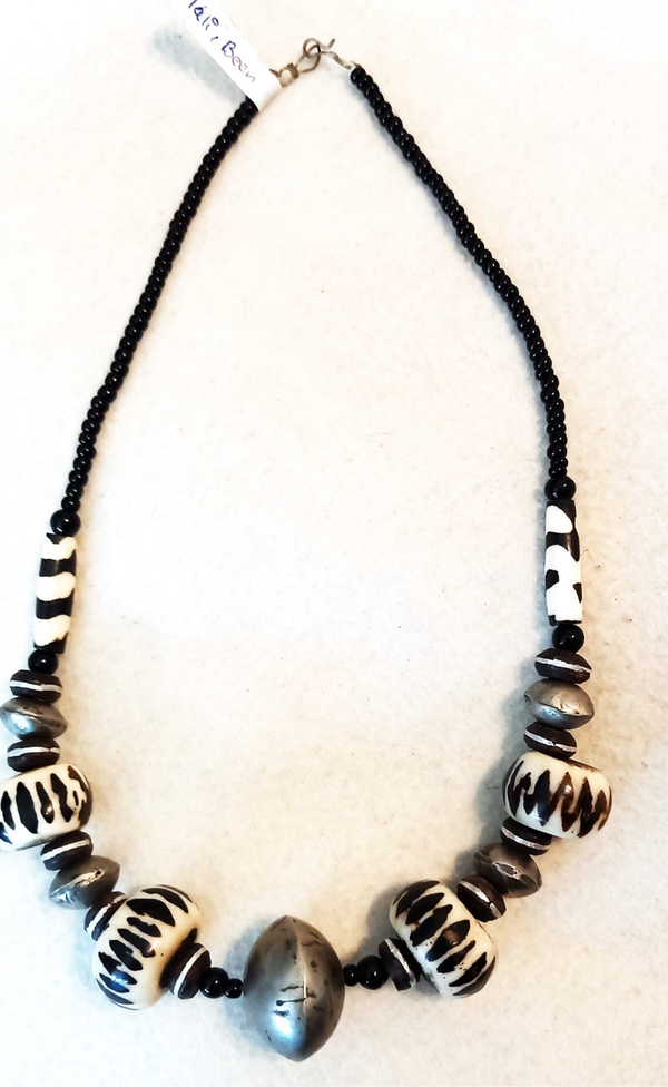 Collier  van been uit Mali