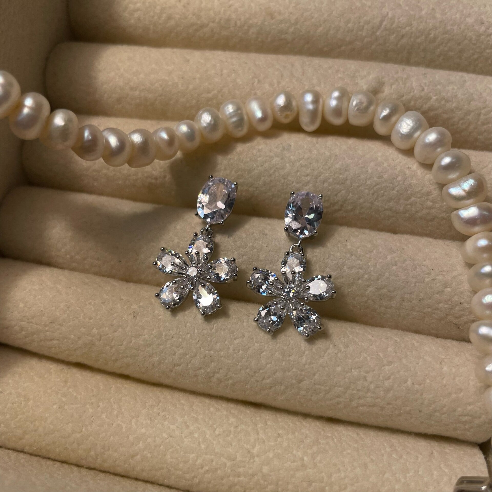 Floral Drop Diamond (045)