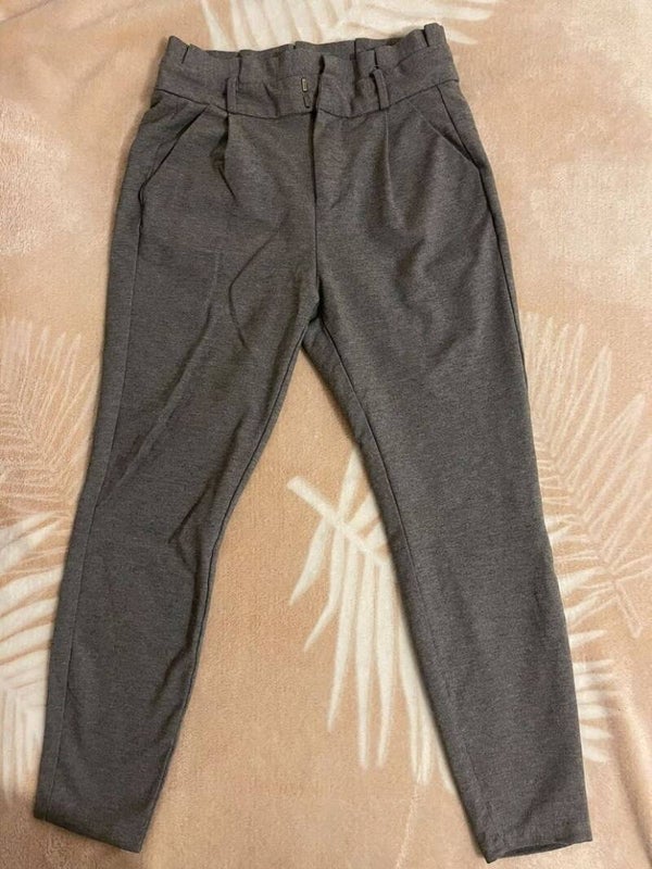 Pantalon coupe “cigarette”