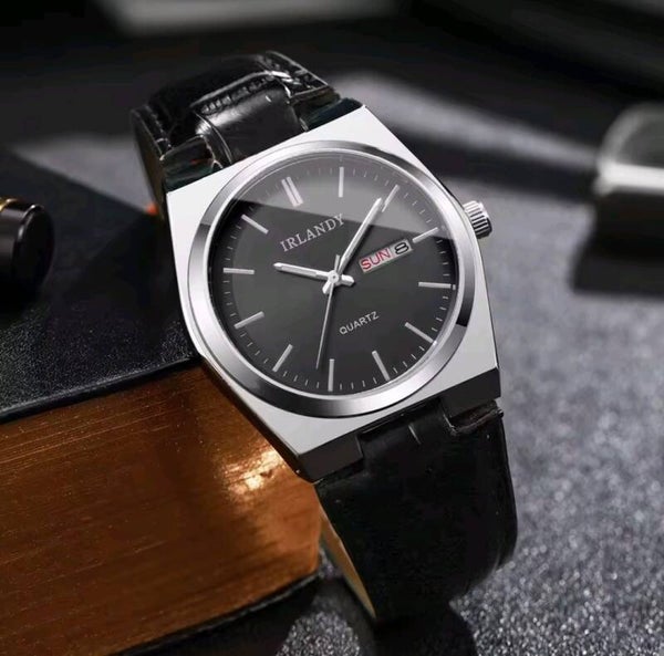 Montre Irlandy Fond Noir, bracelet en cuir noir, Quartz.