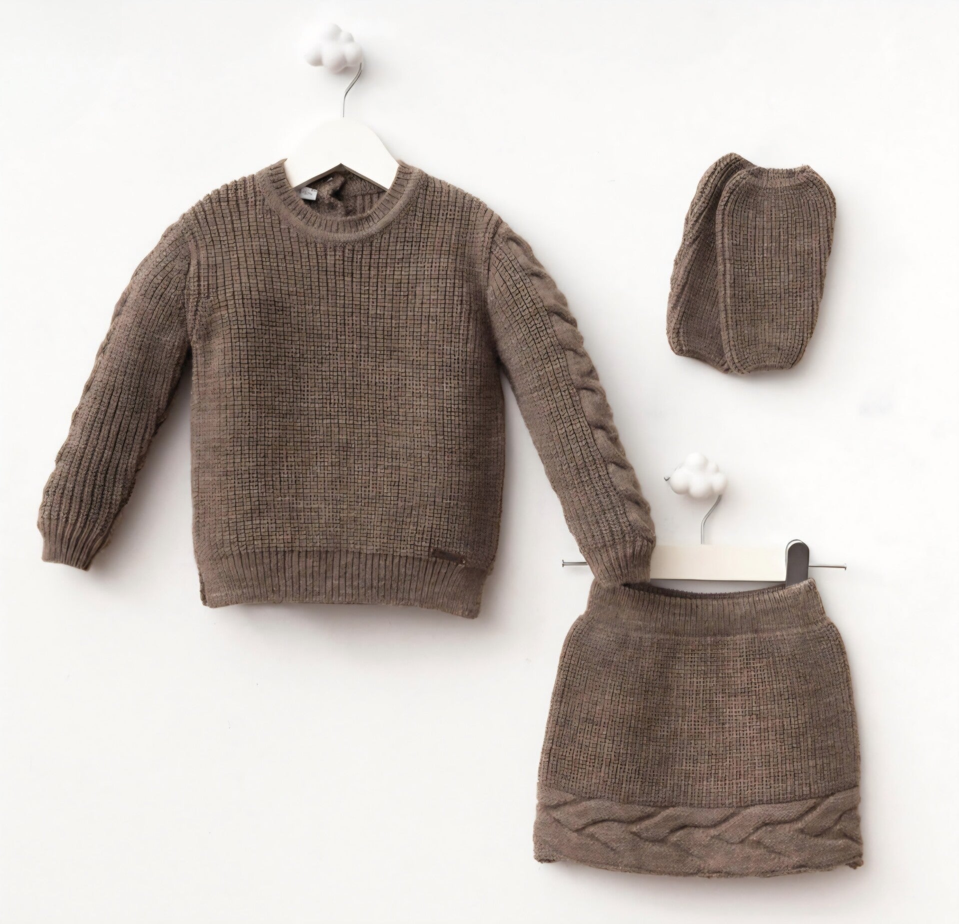 Driedelig gebreid meisjesset donkerbruin