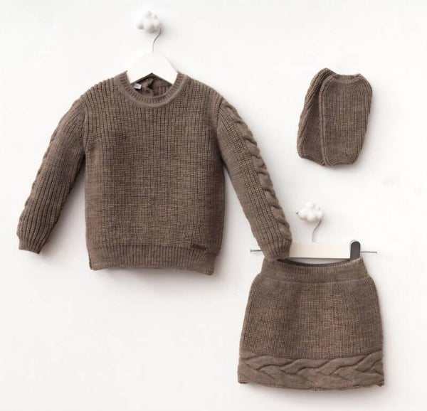 Driedelig gebreid meisjesset donkerbruin