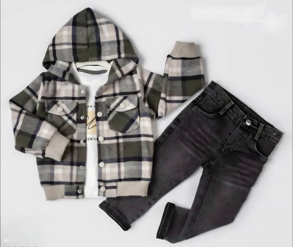 Geruit jongensvest met shirt