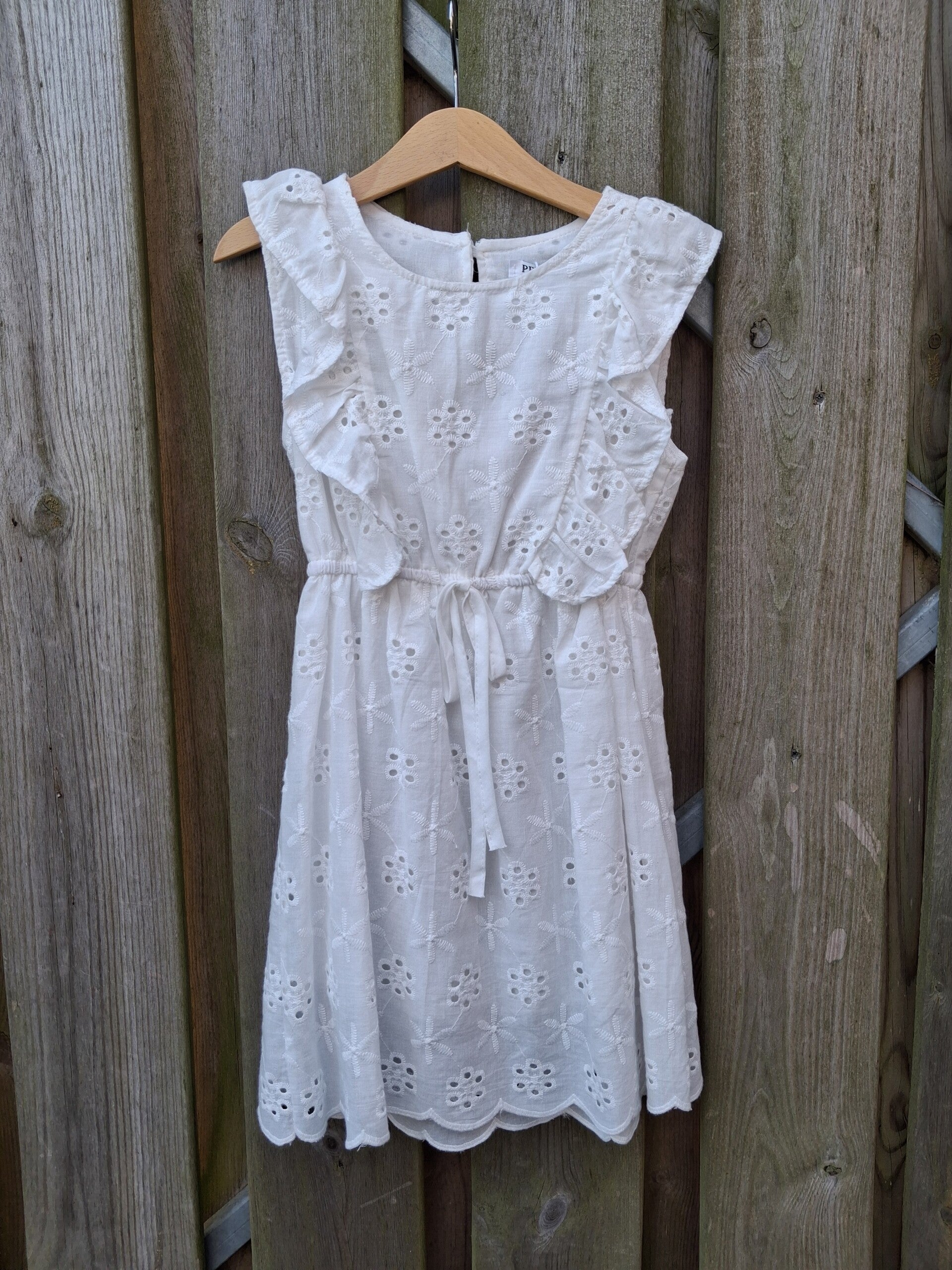 Witte jurk broderie