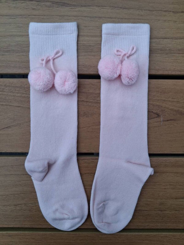 Kniekous lichtroze met pompom