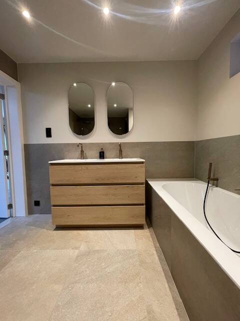 Houten badkamermeubel van Nobili met dubbele lavabo