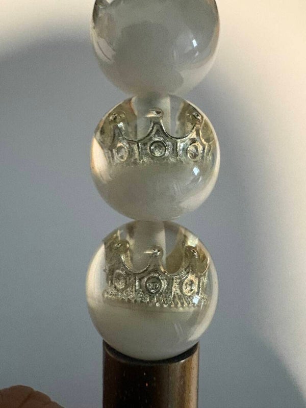 dorzichtige acryl kraal met zilver kroon 16 mm