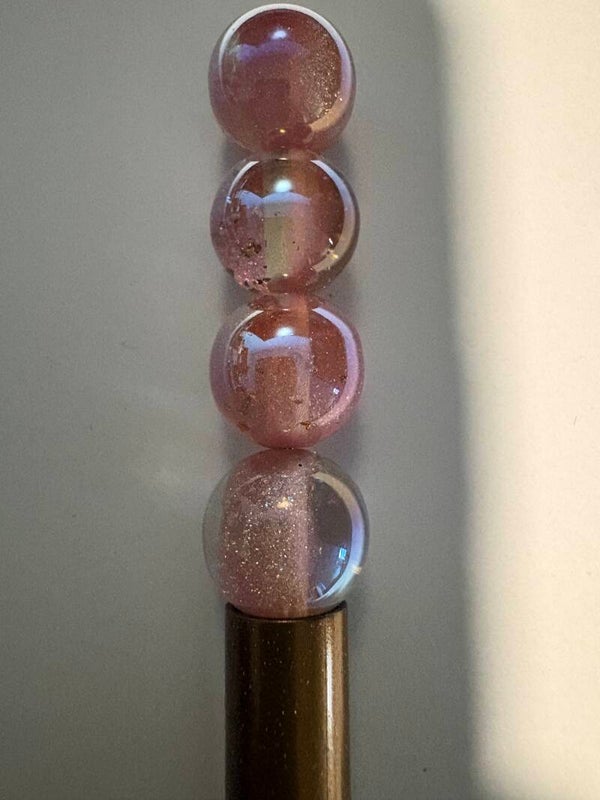roze acryl kraal met glitter 16 mm
