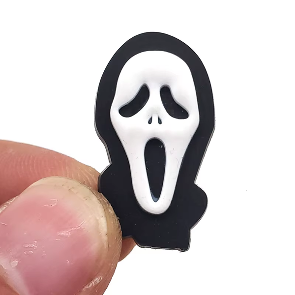 Scream Shoe Charm