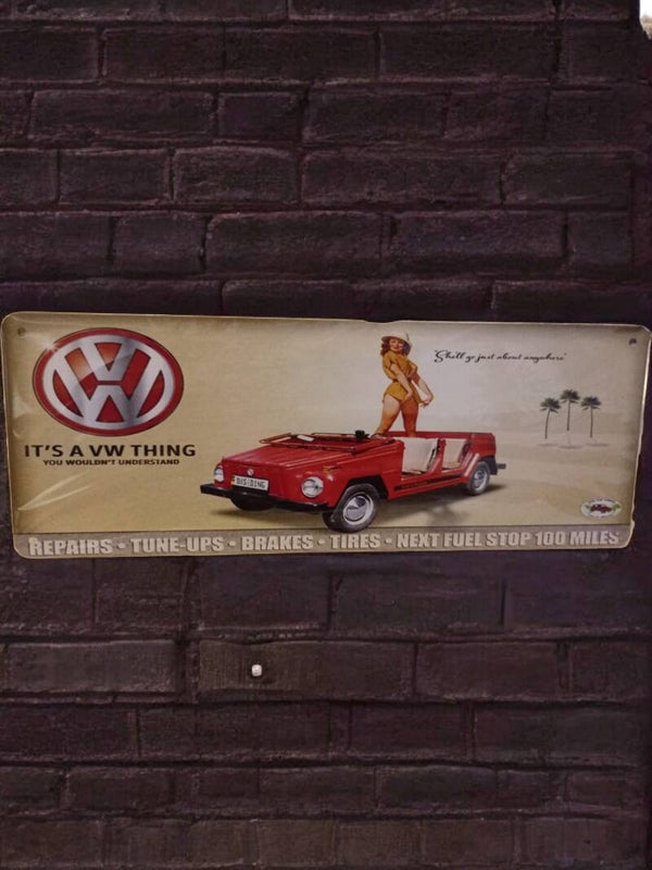 metaal bord rode auto