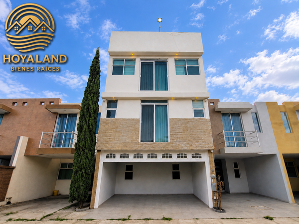 Se vende Casa en Priv. De Johana, Guadalupe, Zacatecas.