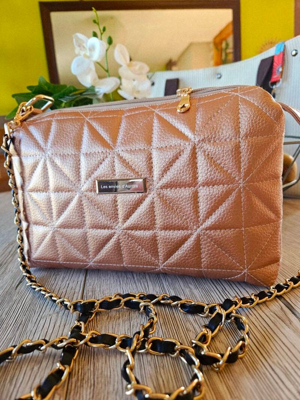 ✨ Sac en Simili Matelassé – Élégance & Praticité au Quotidien ! ✨