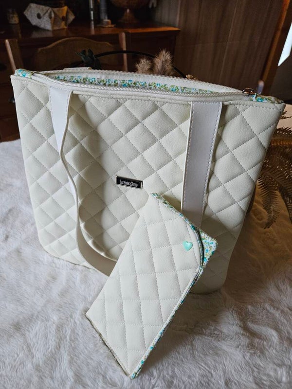Sac printanier en simili matelassé & son range-lunette